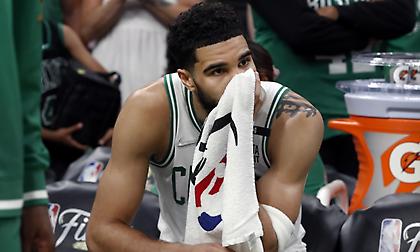 Τέιτουμ: «Έπαιζα με κάταγμα στον καρπό για δύο μήνες»