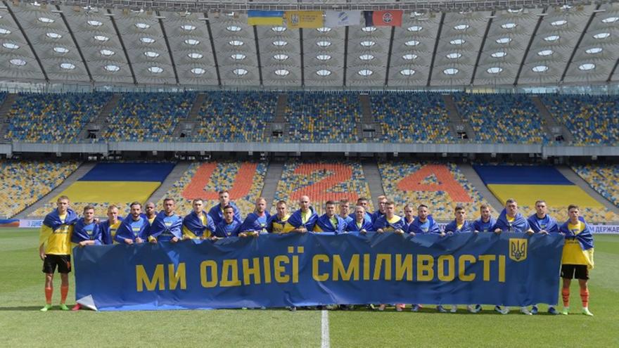 Σταμάτησε ο… χρόνος στην Ουκρανία: Η μπάλα κύλησε ξανά στο χορτάρι!