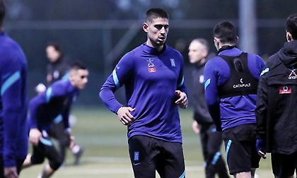 Σε διαπραγματεύσεις Σπέτσια και Μαγιόρκα για τον Νικολάου