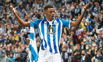 «Μπαμ» με Ίσακ η Νιούκαστλ!