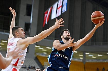 Λούντζης: «Πάμε για τη νίκη στη Σερβία»