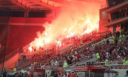 Ολυμπιακός-Απόλλων Λεμεσού: Χαμός μεταξύ Κύπριων οπαδών και αστυνομίας