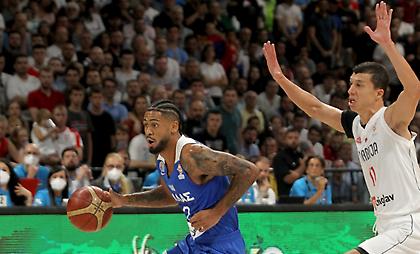 Ντόρσεϊ: «Με εκπλήσσει σε πόσα παιχνίδια ένας μόνο παίκτης εκτελεί βολές από μια ομάδα;»