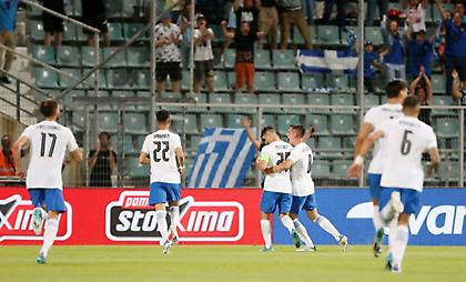 Πτώση μίας θέσης για την Ελλάδα στην κατάταξη της FIFA