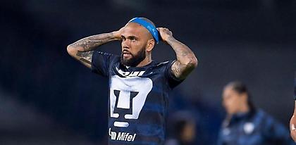 Αποδοκιμασίες για τον Ντάνι Άλβες από το κοινό της Πούμας-Η απάντησή του