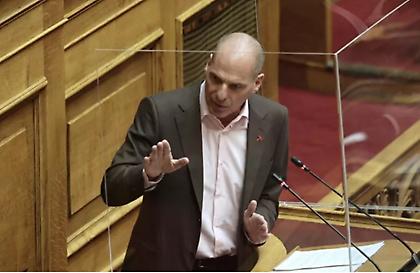 Βαρουφάκης: Η NSA παρακολoυθούσε εμένα και τη γυναίκα μου από το 2015