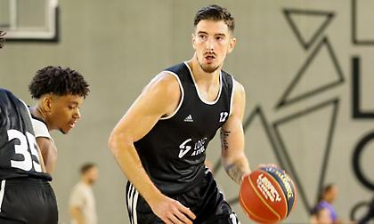 Με το… δεξί στα φιλικά η Βιλερμπάν και ντεμπούτο για Ντε Κολό-Λοβέρν