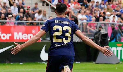 Καθάρισε από... ημίχρονο Μπάρκα και Δουβίκα ο Άγιαξ