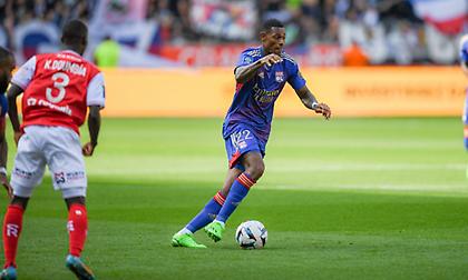 «Έσωσε» το κάζο με Ντεμπελέ στο τέλος η Λιόν!