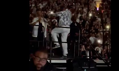 Λεμπρόν Τζέιμς: Ξέφρενος χορός σε συναυλία του Κέντρικ Λαμάρ