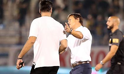 Τσακίρης: «Γιατί βάλαμε VAR, αν το ακυρώνουμε; - Δεν άρεσε στον Αλμέιδα η εικόνα του πάγκου της ΑΕΚ»