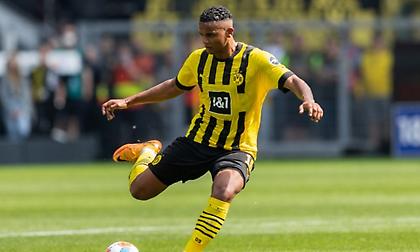 Κοντά σε συμφωνία με Ντόρτμουντ για Ακάντζι η Μάντσεστερ Σίτι