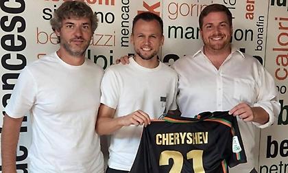 Ενίσχυσε την επίθεσή της με Τσερίσεφ η Βενέτσια