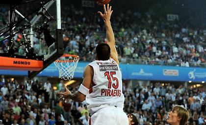 Φίλος του Ολυμπιακού έκανε τατουάζ το... πεταχτάρι του Πρίντεζη!