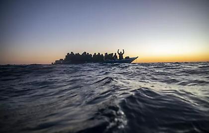 Λιβύη: Πέντε νεκροί και 16 αγνοούμενοι από ανατροπή σκάφους με μετανάστες