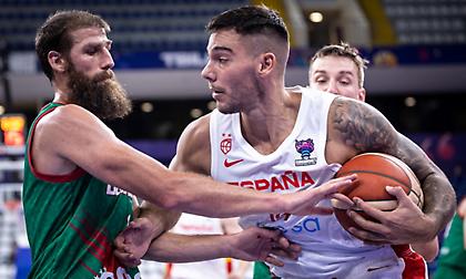 Κατατρόπωσε με «κατοστάρα» τη Βουλγαρία του Βεζένκοφ στην πρεμιέρα η επιβλητική Ισπανία