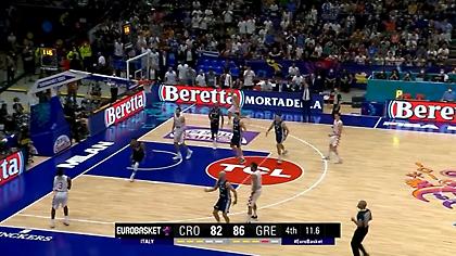 Ο Γιάννης έκανε άλμα αλά… Τεντόγλου για την αλλοίωση στο σουτ του Σμιθ!