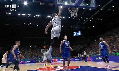 Το θεαματικό κάρφωμα του Μέλι κόντρα στην Εσθονία