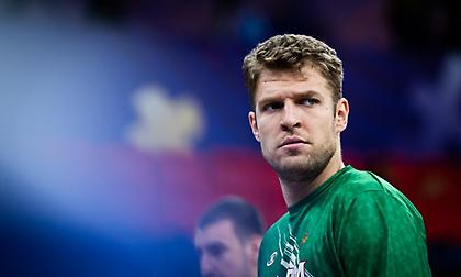 Εξαιρετικός Βεζένκοφ, έκανε νταμπλ-νταμπλ κόντρα στην Τουρκία!