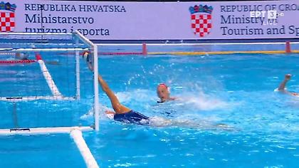 Απίθανη φάση στο Ελλάδα-Κροατία: Η Πλευρίτου έγινε... τερματοφύλακας!