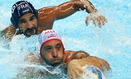 «Πέταξε» εκτός Ευρωπαϊκού πόλο τη Σερβία η Γαλλία