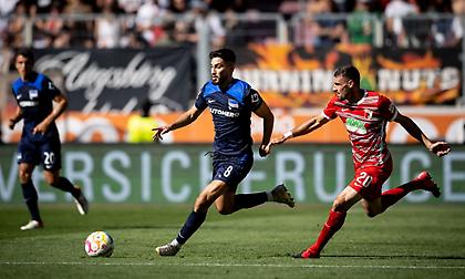 Παρθενικό τρίποντο για Χέρτα με μεγάλο «διπλό» στο Άουγκσμπουργκ!