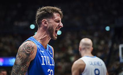 Πολονάρα: «Αν έπρεπε να πάρω μια φανέλα, θα ήταν του Γιάννη»