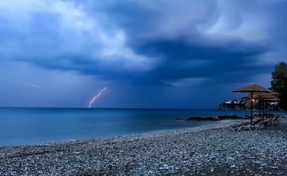 Συναγερμός για την κακοκαιρία «εξπρές» - Μήνυμα από το 112 σε Θεσσαλία και Θεσσαλονίκη