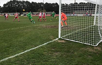 Απίστευτο σκηνικό: Τερματοφύλακας αποβλήθηκε γιατί έκανε την... ανάγκη του!