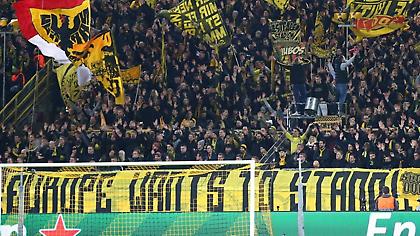 Όρθιοι θεατές στο Champions League για πρώτη φορά μετά το 1998!