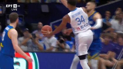 Τρομερή συνεργασία του Γιάννη με τον Θανάση