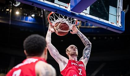 Με κόπο και ιδρώτα η Πολωνία υπέταξε την Ολλανδία