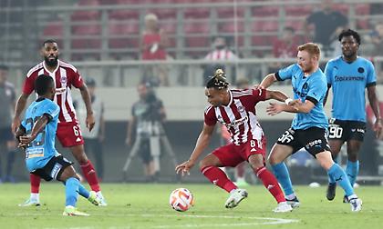 Με Κούντε αντί Εμβιλά ο Ολυμπιακός με Ναντ