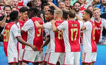 1ος όμιλος: Πέρασε από πάνω τη Ρέιντζερς ο... ιπτάμενος Άγιαξ