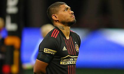 «Μία εβδομάδα αποκλεισμός στον Μαρτίνες επειδή... τούμπαρε ένα τραπέζι με φαγητό»