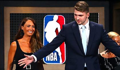 Η απάντηση της μητέρας Ντόντσιτς για τη δικαστική διαμάχη: «Κάποιοι θέλουν να τον εκμεταλλευτούν»