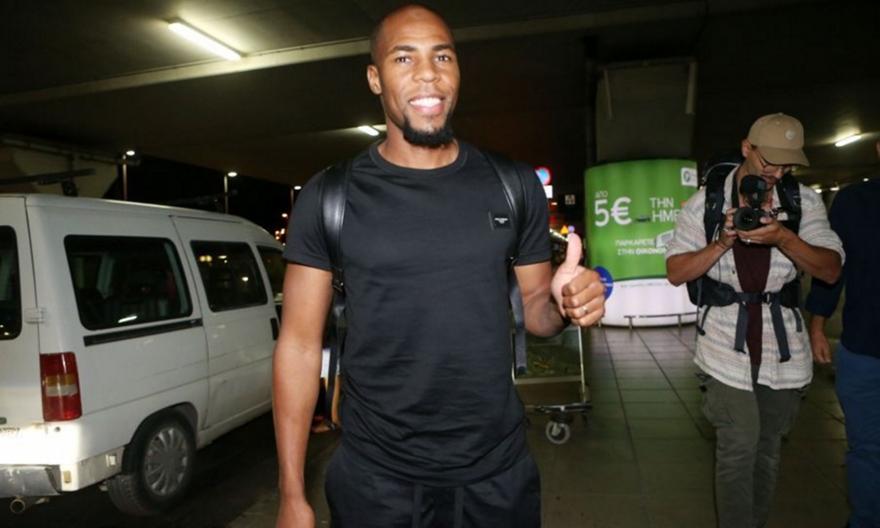 Πάει για Παρασκευή η ανακοίνωση του Σιντιμπέ από την ΑΕΚ