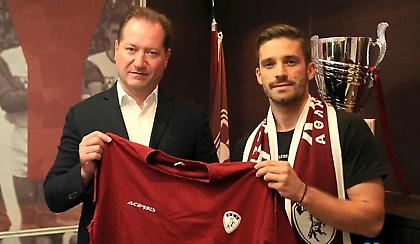 Ανακοίνωσε Νικολιά η ΑΕΛ