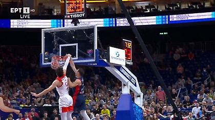 Ο Ταρπέι έκανε… πόστερ τον Οσμάν!