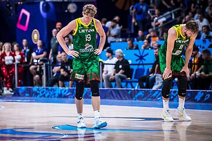 «Καρφί» Κουζμίνσκας για τον… Ισπανό Μπράουν: «Δεν ξέρω πώς θα ήταν χωρίς αυτόν η Ισπανία»