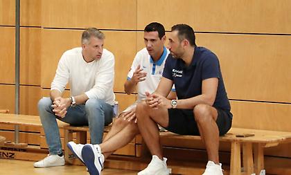 «Ζεστός» ο Παπαλουκάς στην προπόνηση της Εθνικής!