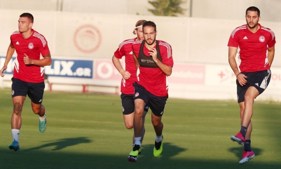 Ολυμπιακός: Εικόνες από την προπόνηση για Φράιμπουργκ