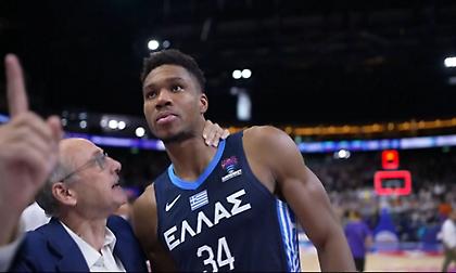 Η αγκαλιά παρηγοριάς του Λιόλιου στον Γιάννη