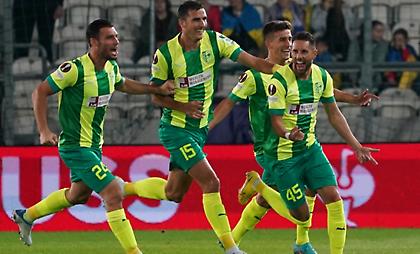 Σόκαρε την Ντινάμο Κιέβου η ΑΕΚ Λάρνακας, ξύπνησε και καθάρισε στο δεύτερο ημίχρονο η Ρόμα