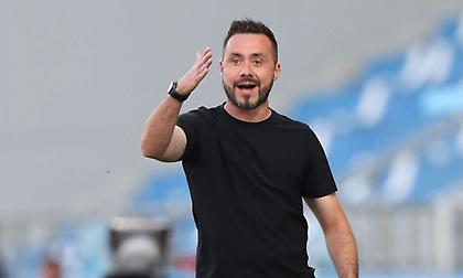 Σε διαπραγματεύσεις με τον Ρομπέρτο Ντε Τζέρμπι η Μπράιτον