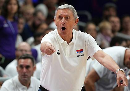 Πέσιτς: «Έχω συνηθίσει να με βρίζουν-Δεν επιτρέπω να διαγράψουν ό,τι κάναμε για ένα κακό 10λεπτο»