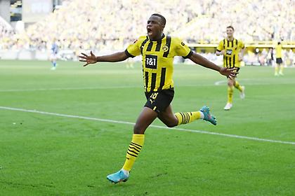 Πήρε το ντέρμπι και πέρασε πρώτη η Ντόρτμουντ, Μπάγερν σε… κρίση