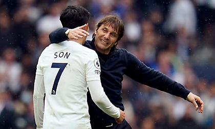 Ο Κόντε βάζει πλάτη για τον Σον