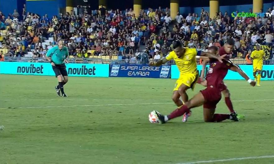 Πήρε την… μπουκιά του Ντίαζ ο Μουκουντί