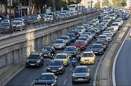 Κίνηση τώρα: Για γερά νεύρα η οδήγηση στην Αττική – Οι δρόμοι με μποτιλιάρισμα
